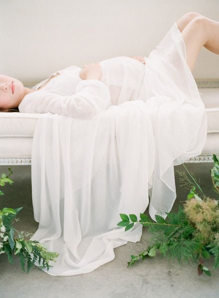 White Poet Sleeve Robe