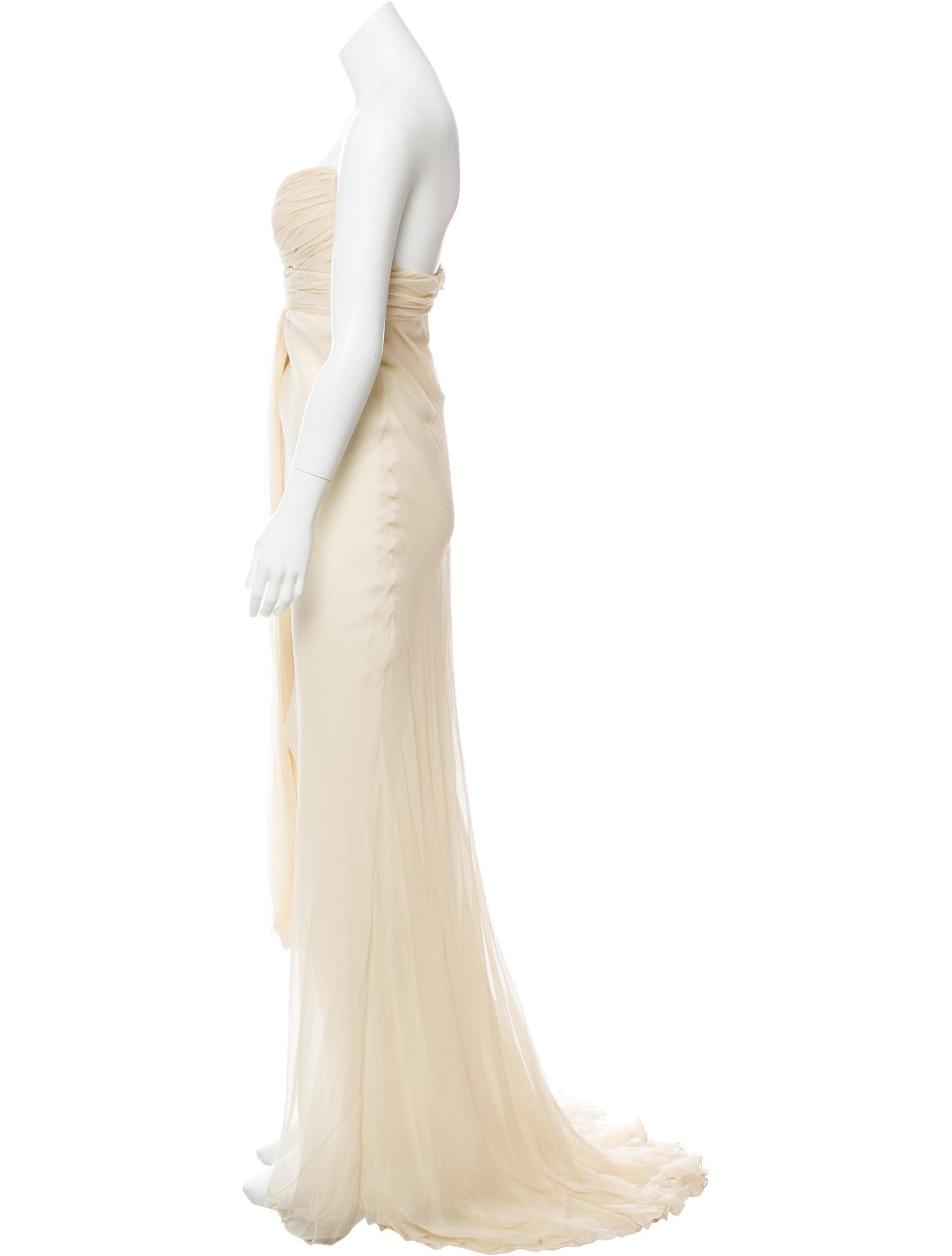 Cream Sweetheart Bodice Gown